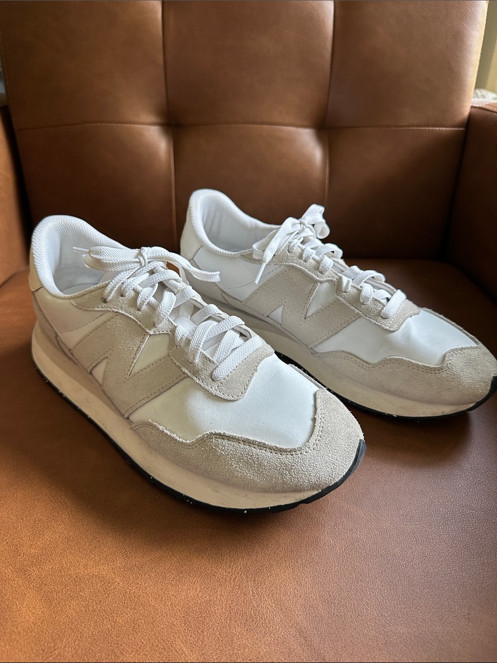 EUC New Balance 237 Cove Sneakers 10